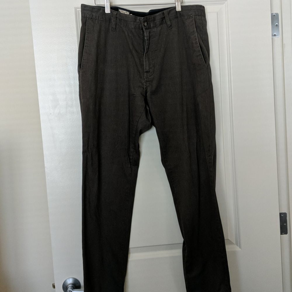 Volcom men's gray pants